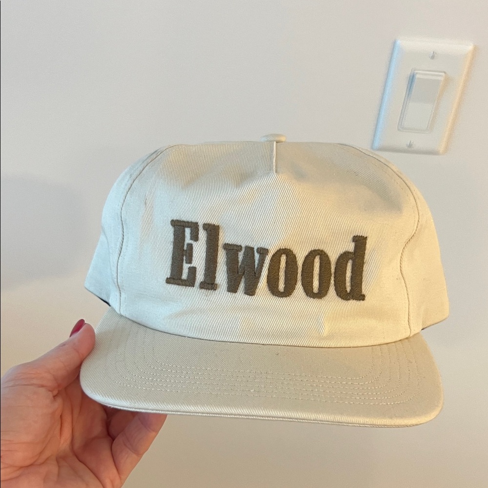 ELWOOD TRADEMARK CAP - cream and brown stitching